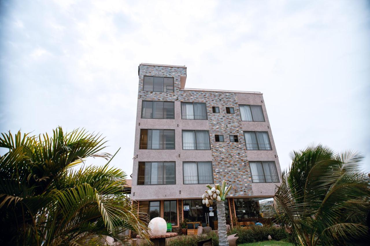 Plus 33 Hotel Nungua Exterior foto