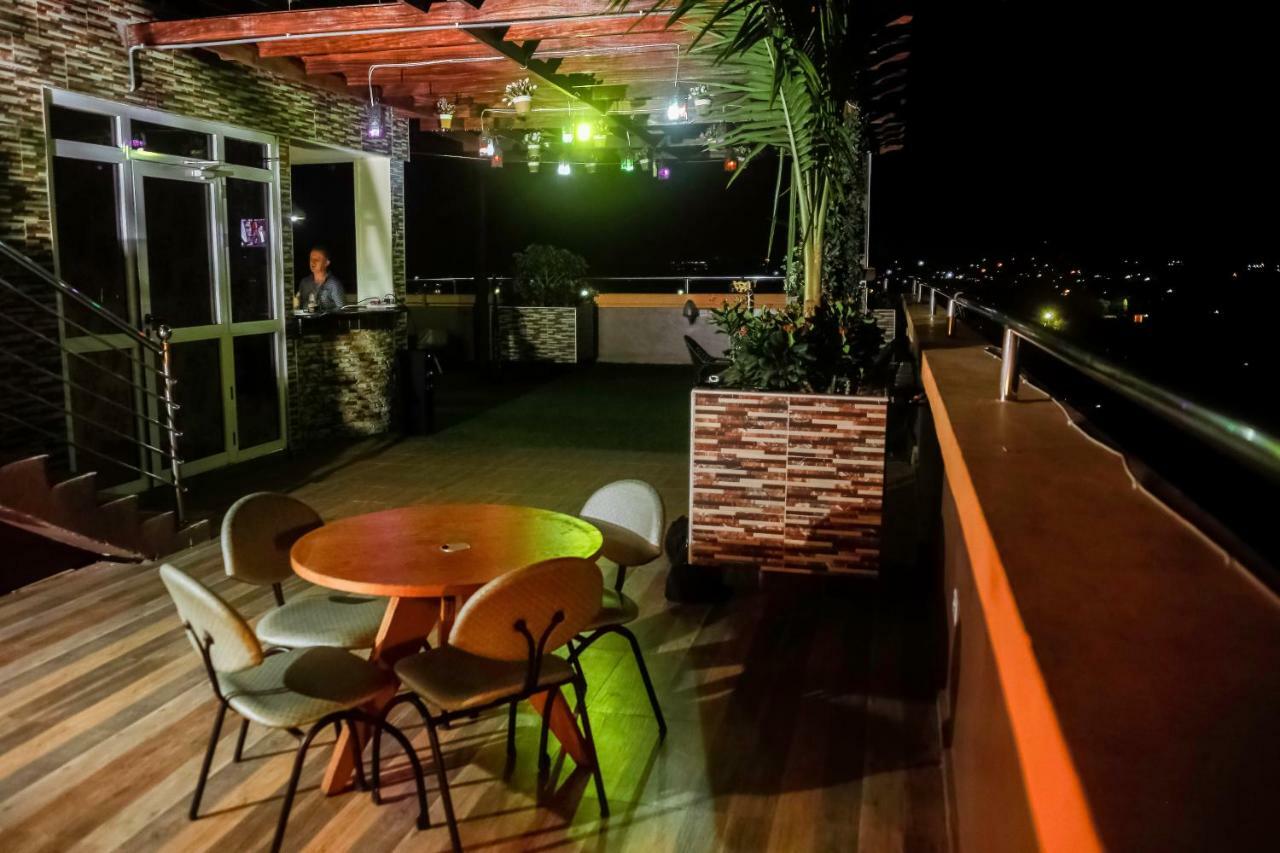 Plus 33 Hotel Nungua Exterior foto